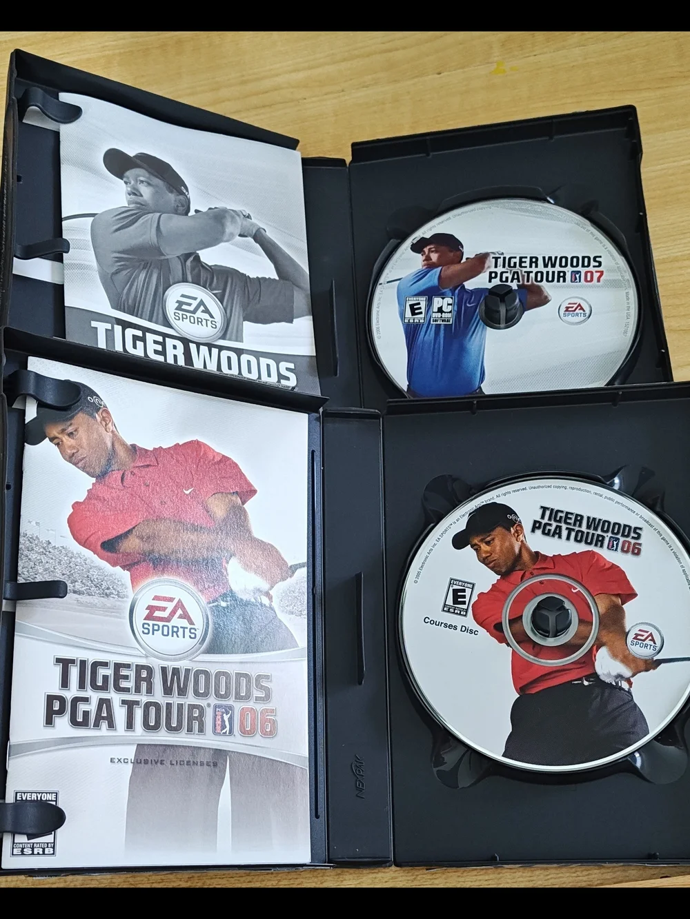 Tiger Woods PGA Tour 2006 & 2007 PC game Lot